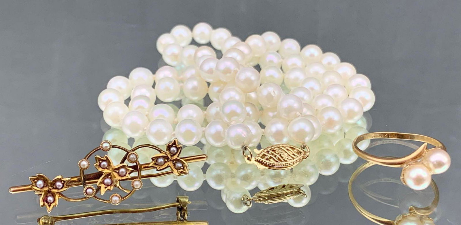 Three Piece Pearl Jewelry Lot, Necklace, Ring And Pin (1 of 12)