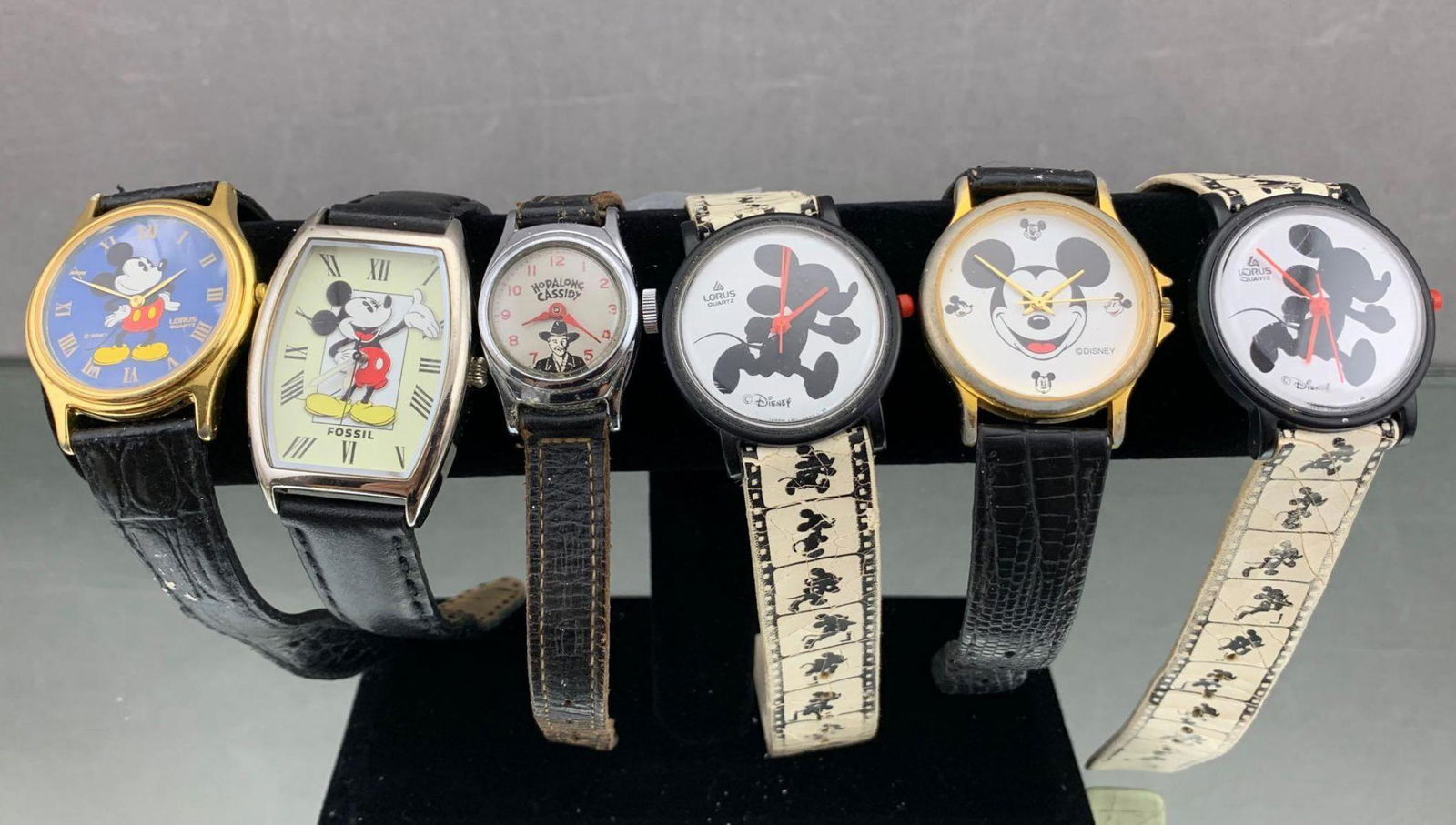 6 Vintage Disney Watches (1 of 17)