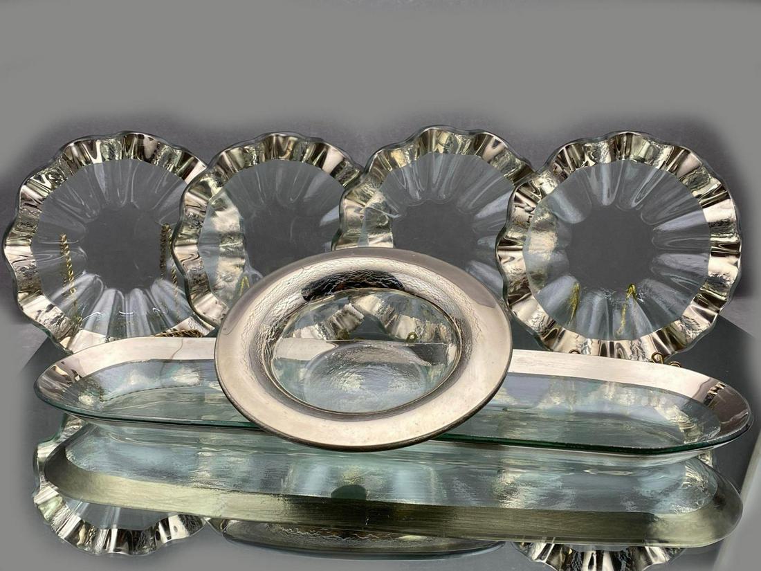 6 Pieces of Platinum Annie Glass (1 of 15)