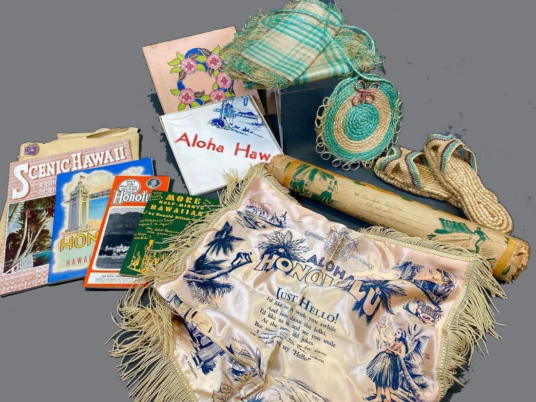 10 Vintage Pieces of Hawaiian Textiles and Ephemera (1 of 20)