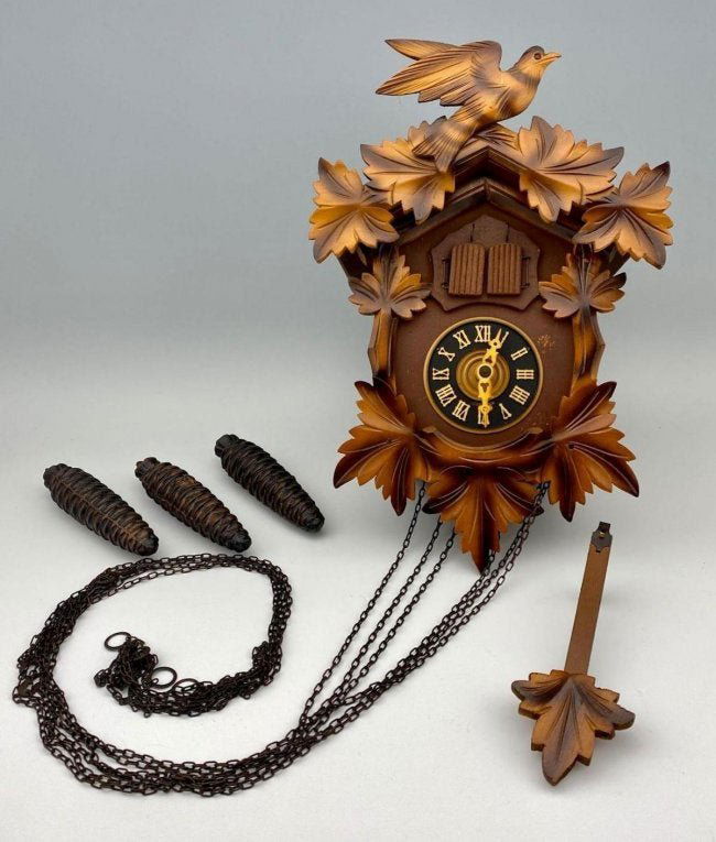 Vintage German Cuckoo Clock (1 of 20)