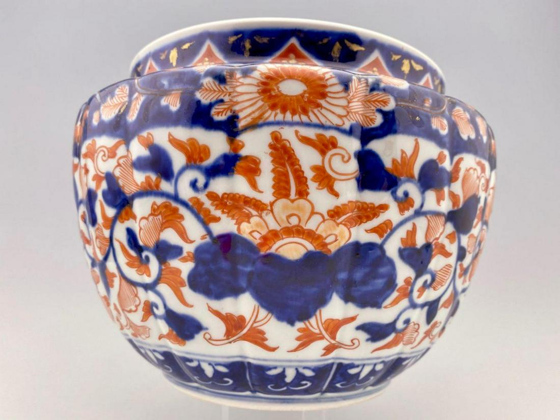 Antique Japanese Imari Lobed Pot or Vase, Unmarked: Antique Japanese Imari Porcelain Lobed Pot or Vase, Unmarked. Approximately 7 in. X 9 in.