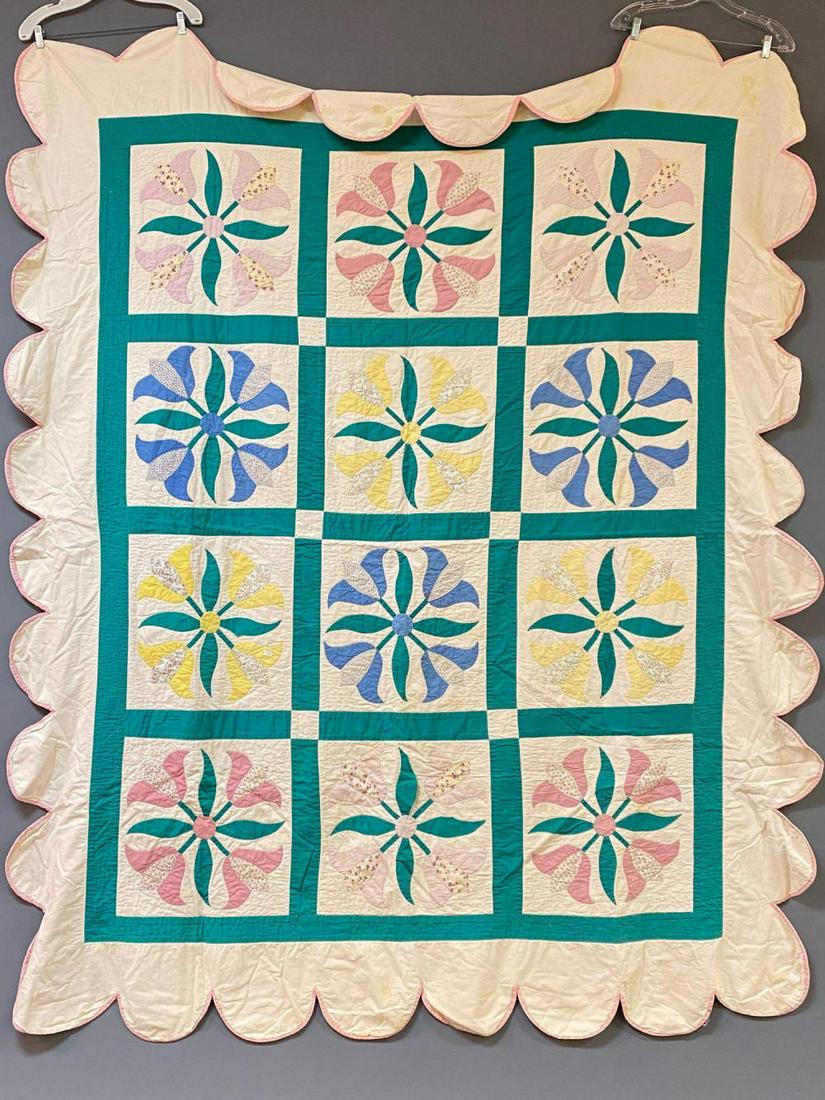 Hand Stitched Floral Pattern Quilt (1 of 11)