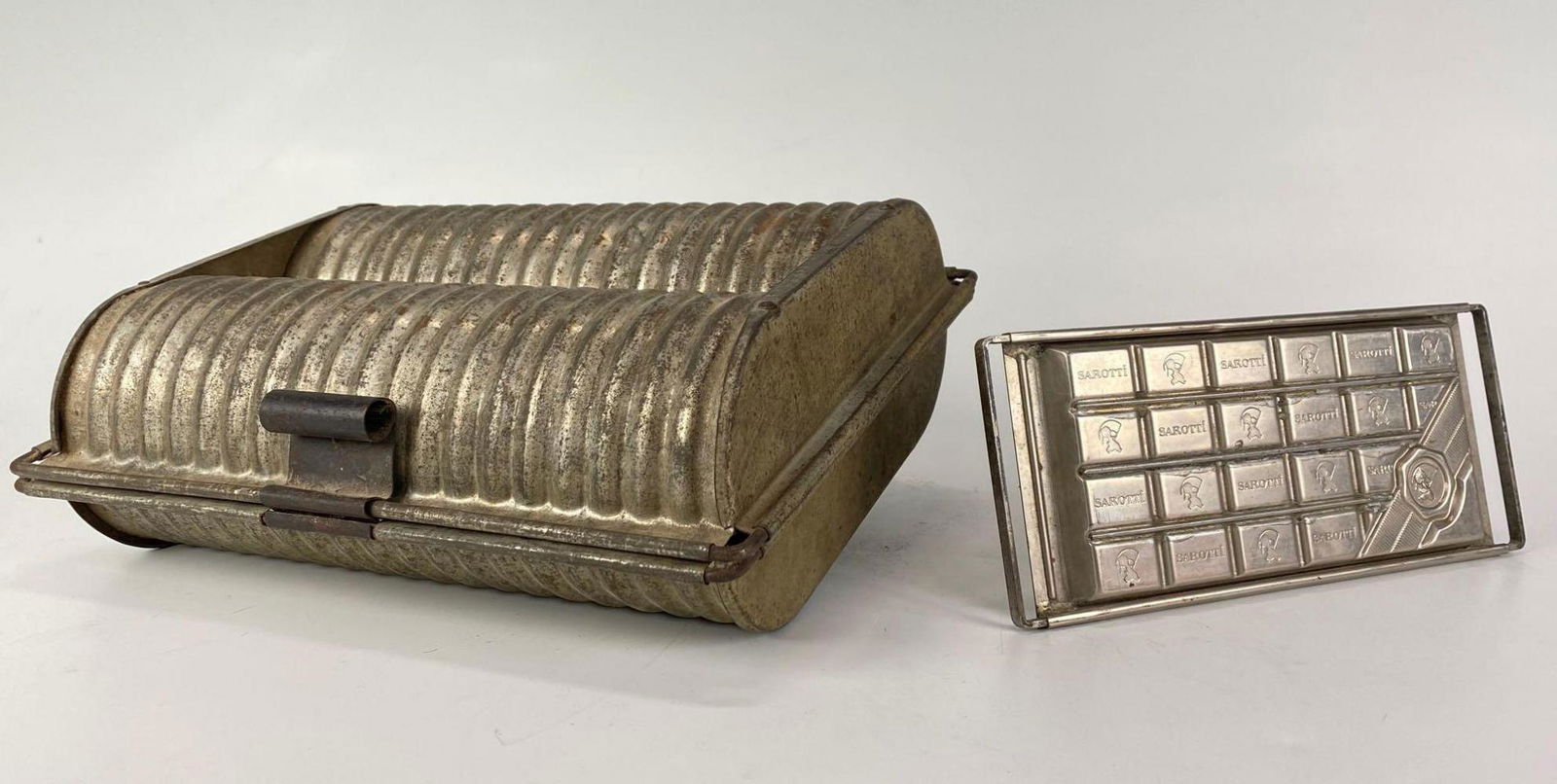 Antique Sarotti German Chocolate Bar Mold and Bread (1 of 12)