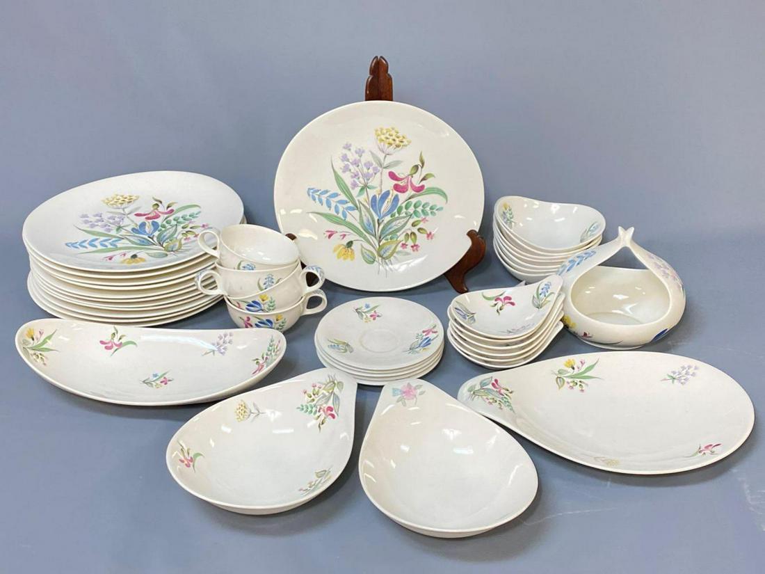 39 Piece Eva Zeisel Hallcraft Bouquet Floral China Lot (1 of 7)