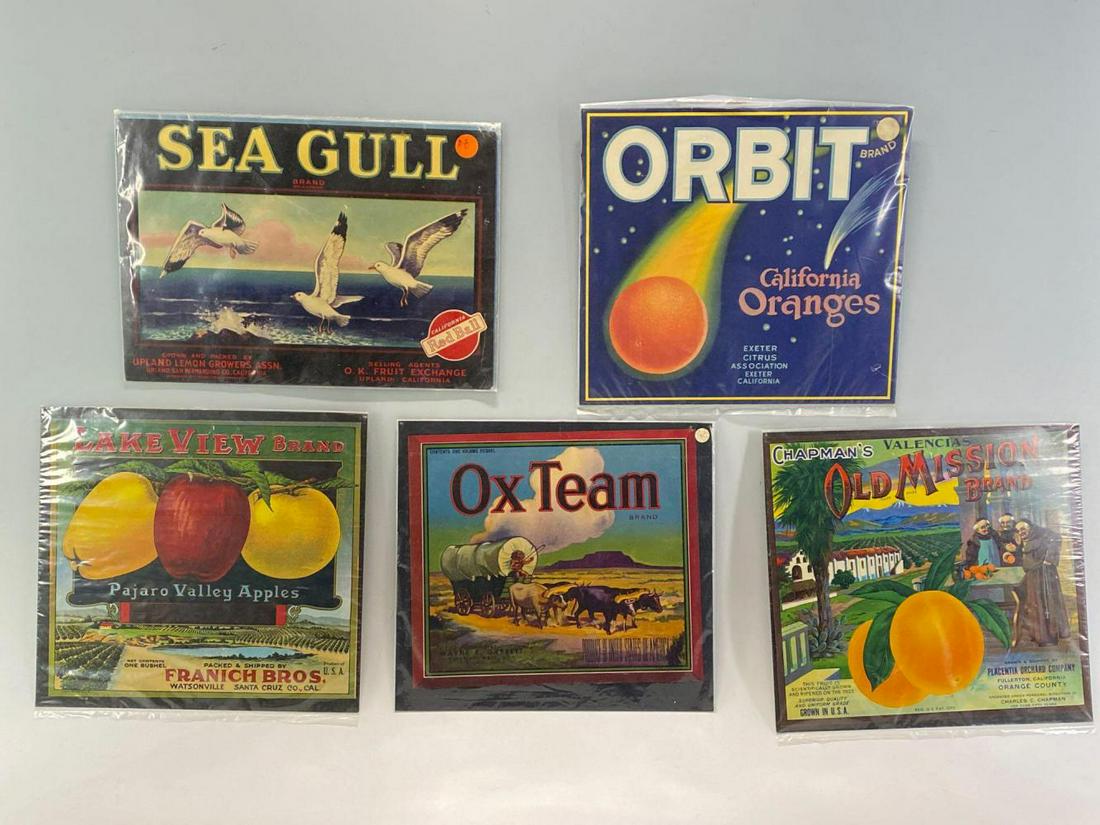 Lot of Five California Fruit Crate Labels (1 of 9)