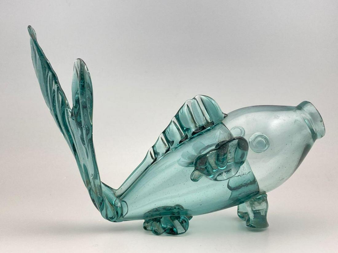 Blenko Art Glass Fish: Blenko Art Glass Fish, approximately 6.8125 x 5.875 x 9.875 inches