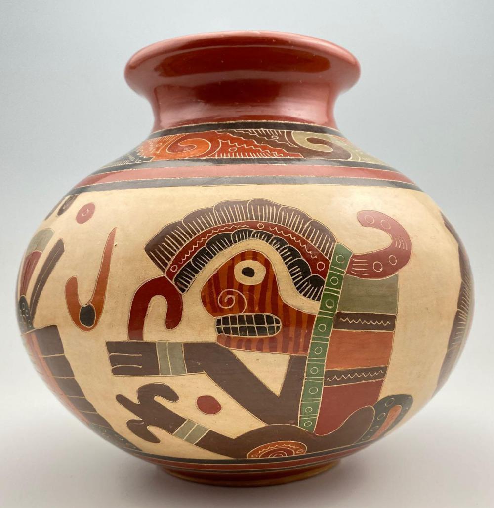 Nicaraguan Pot with Native Design (1 of 7)