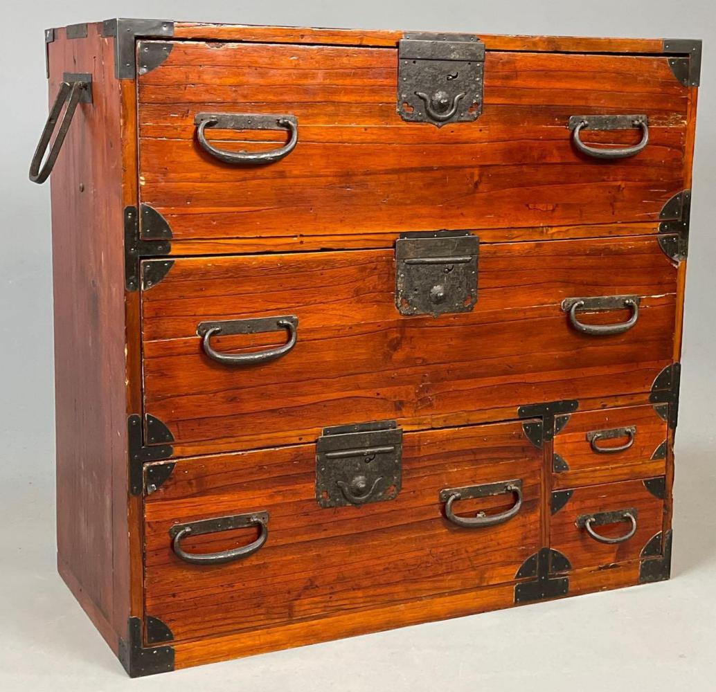 Antique Japanese Tansu Chest (1 of 17)