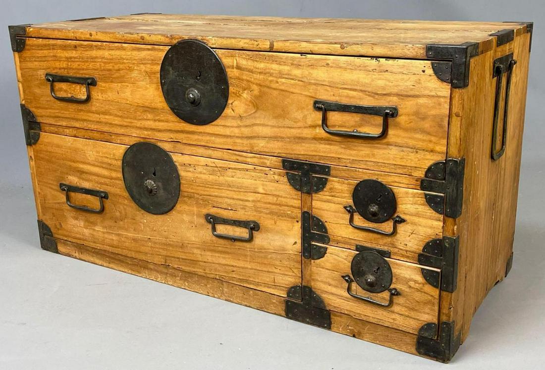 Antique Japanese Tansu Chest (1 of 20)