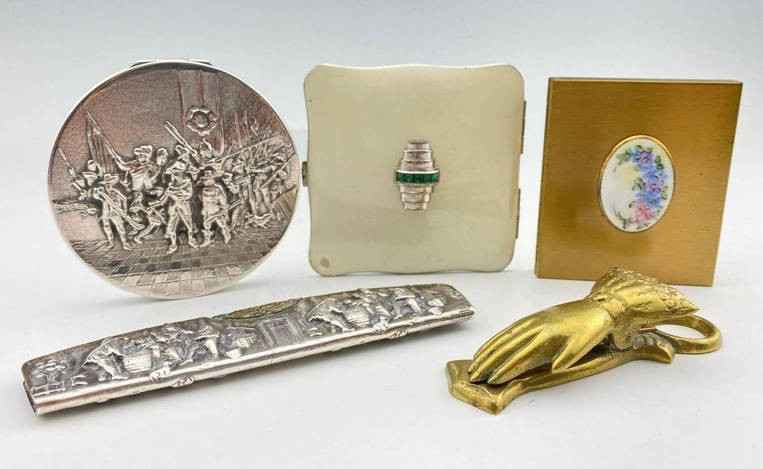 Vintage Compact And More (1 of 11)