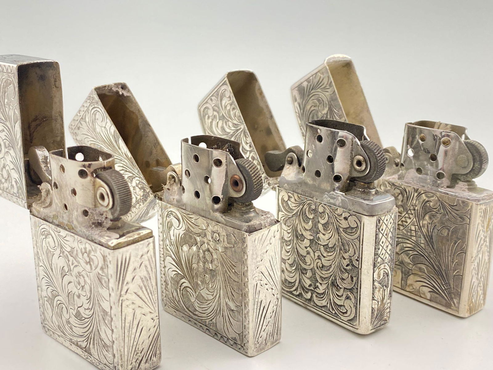 4 Silver Zippo-Style Lighters (1 of 10)