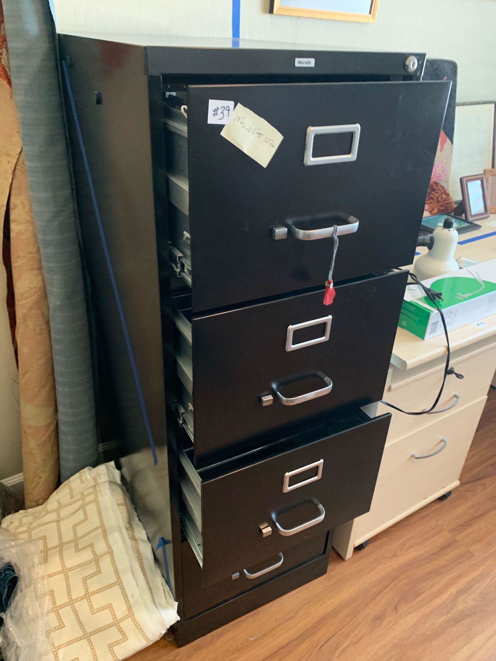 Four drawer filing cabinet (1 of 5)