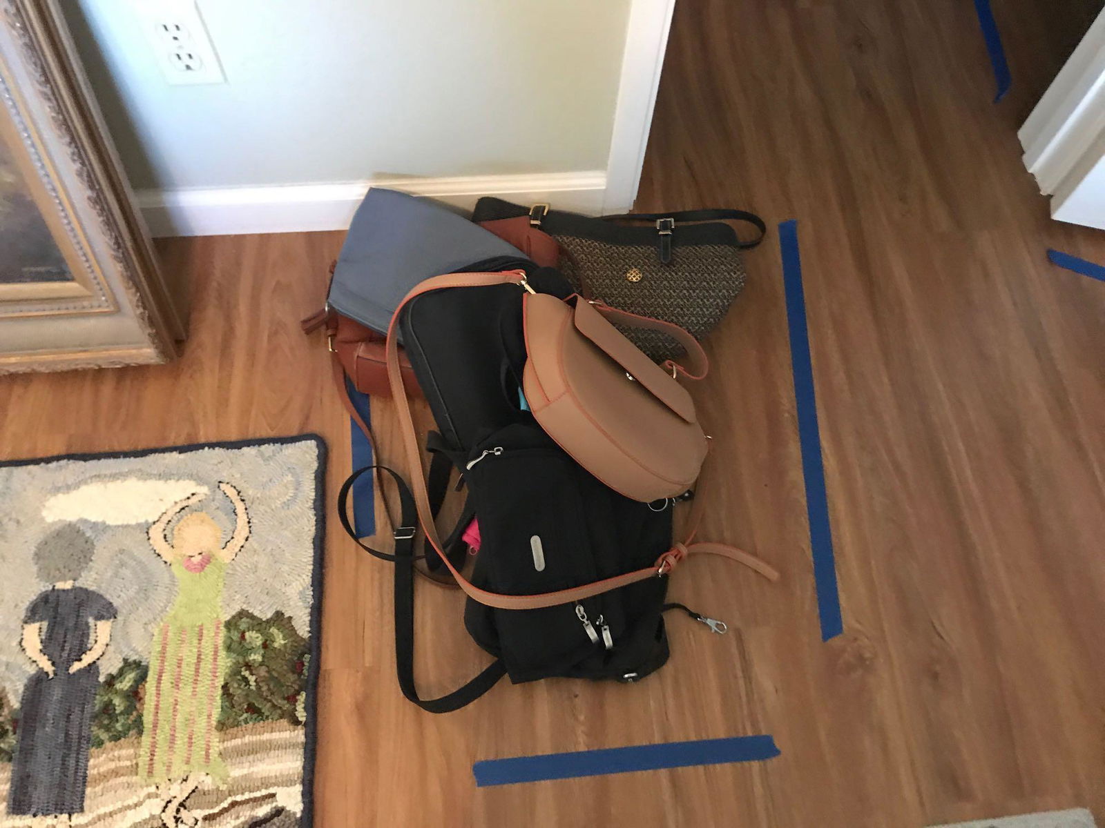 Grouping of purses to include coach and Bagolini: Grouping of purses to include coach and Bagolini Shipping Available