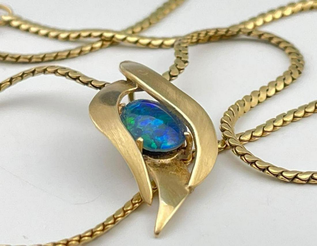 14K Opal Pendant With Chain. 11.4g (1 of 6)