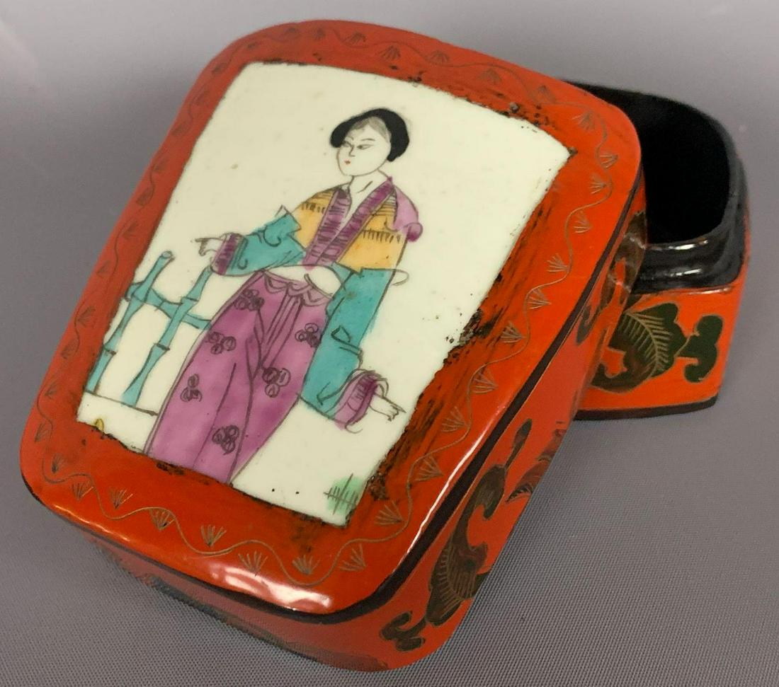 Antique Chinese Lacquered Box (1 of 11)