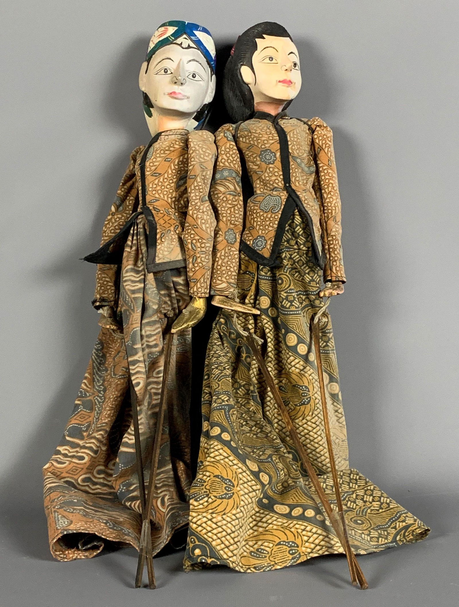 Vintage King and Queen of Thailand Ceramic & Cloth (1 of 12)