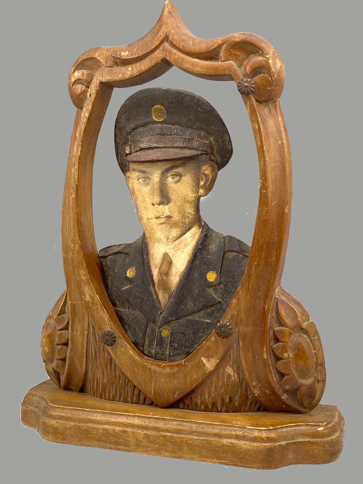 Unusual Wwii Hand Carved Fotoescultura, Carved And Hand (1 of 9)