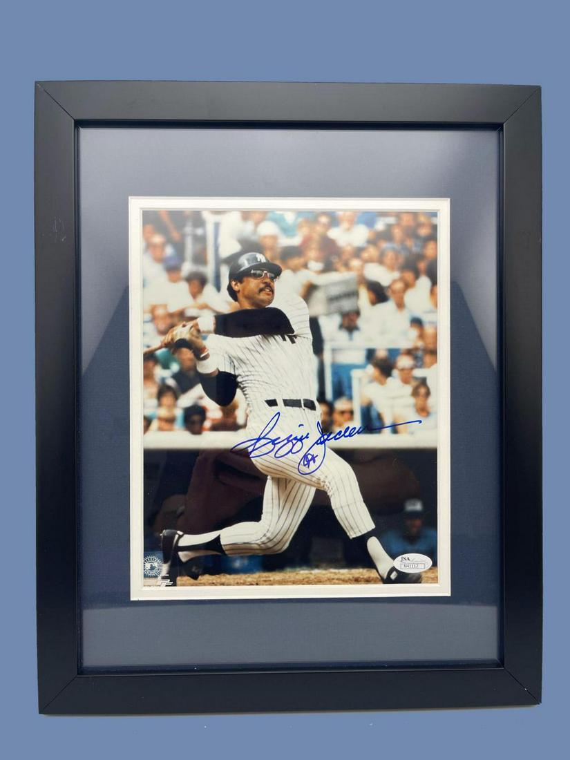New York Yankees Reggie Jackson Signed Photo (1 of 5)