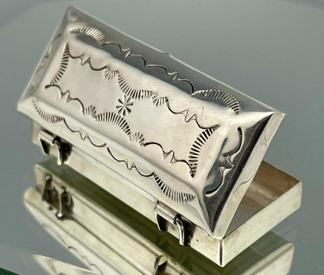 Navajo Sterling Silver Trinket Or Pill Box, 13.1g (1 of 11)