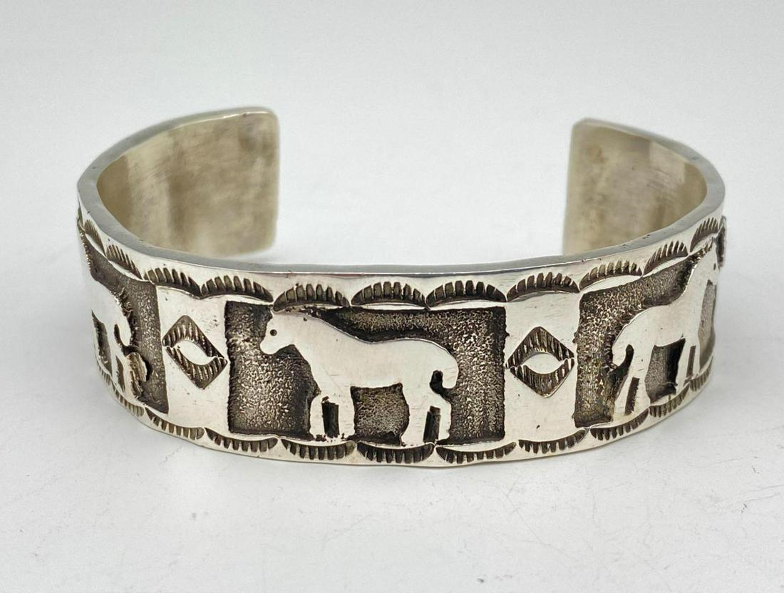 Navajo Sterling Silver Cuff. 55.5 g (1 of 6)