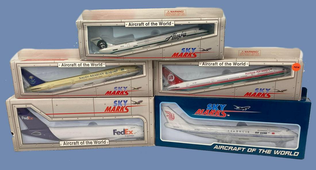 5 Daron Sky Marks 1/50, 1/150, 1/200 Scale Model (1 of 10)