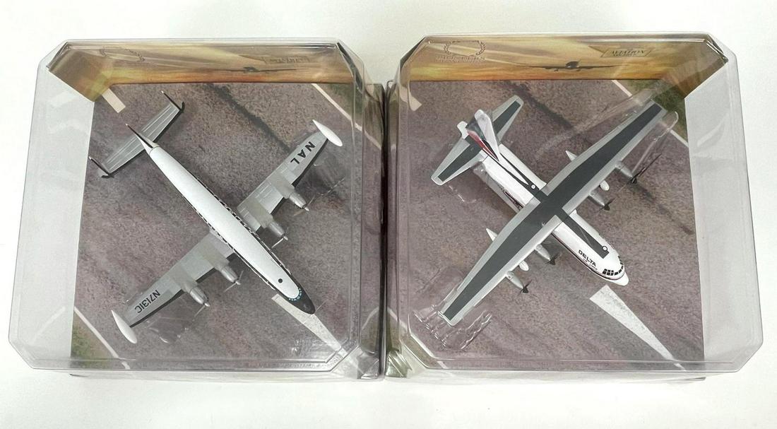 2 Corgi 'Aviation Archives' 1:144 Scale Diecast Model (1 of 14)