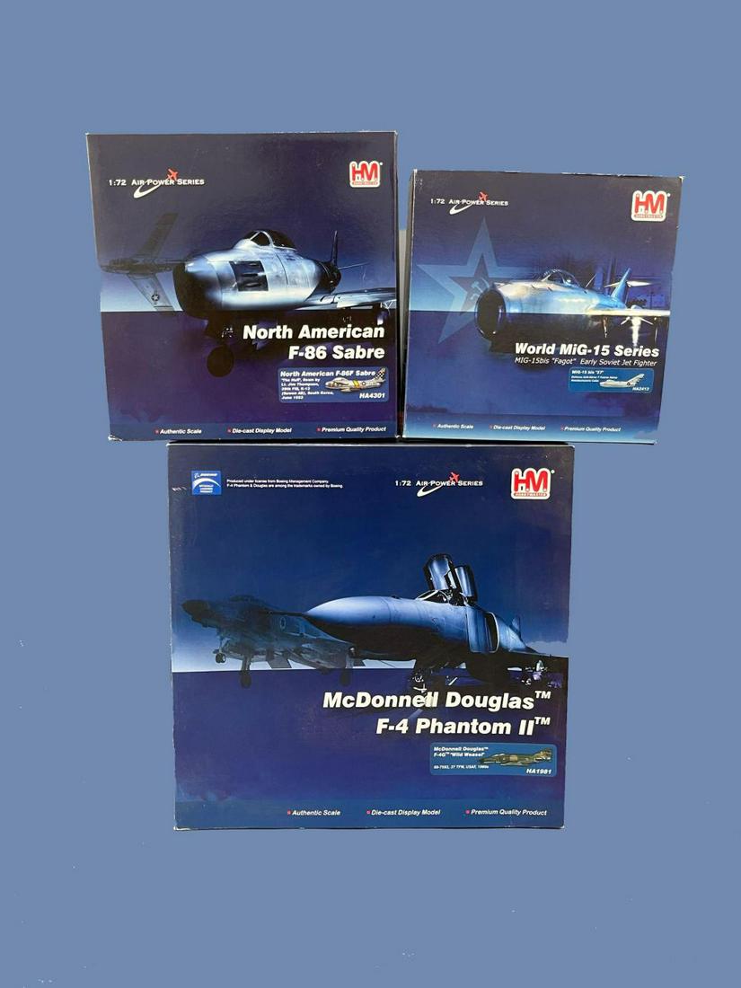 3 HobbyMaster 1:72 Scale Diecast Model Airplanes (1 of 8)