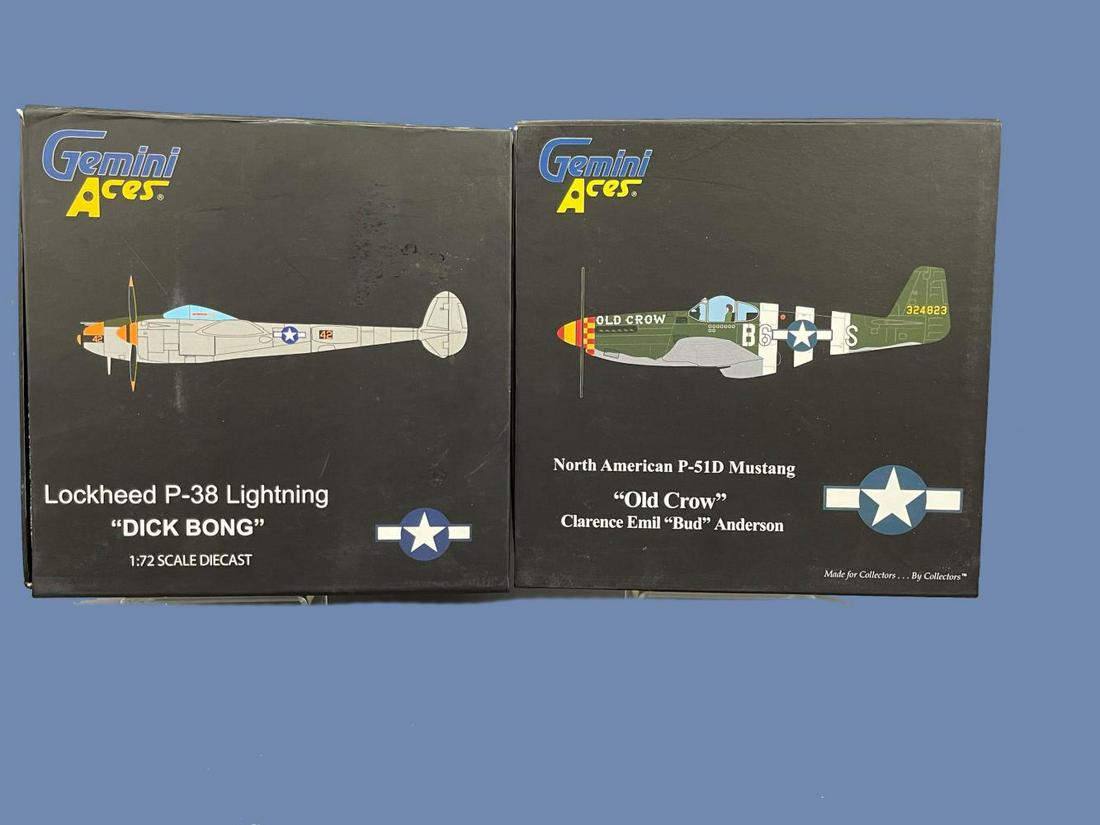 2 Gemini Aces 1:72 Scale Diecast Model Airplanes (1 of 11)