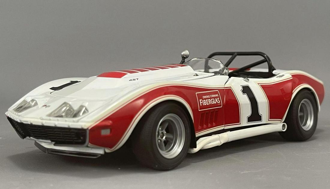 Danbury Mint Diecast Model Car (1 of 18)