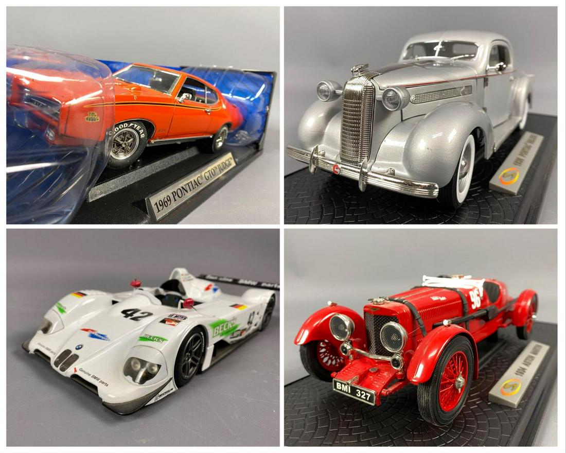 4 Diecast Model Cars by Signature Models, FastWorld, (1 of 19)
