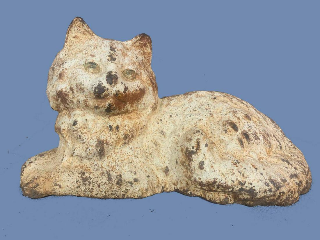 Cast iron cat: Antique Cast iron cat doorstop. SHIPPING AVAILABLE