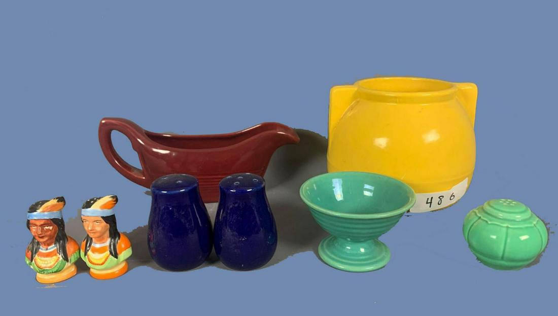 Lot of assorted California & Bauer Pottery: Lot of assorted pottery.Shipping Available