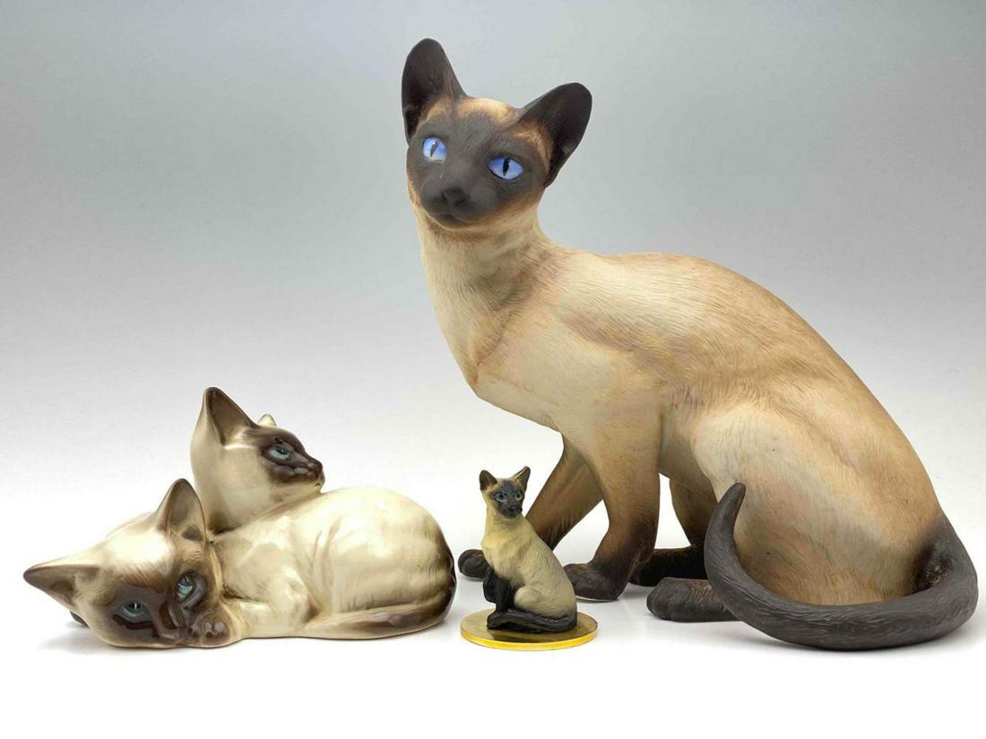 Siamese Cat Figurines (1 of 16)