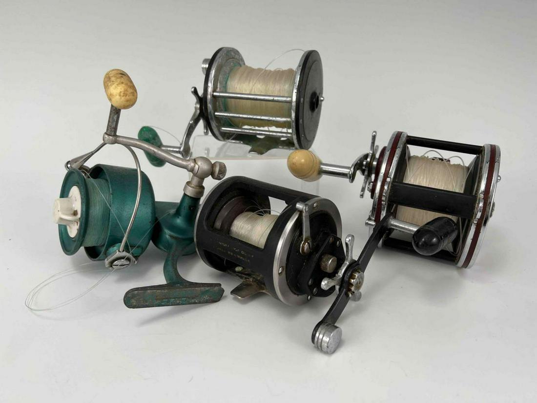 4 Vintage Penn Fishing Reels (1 of 18)