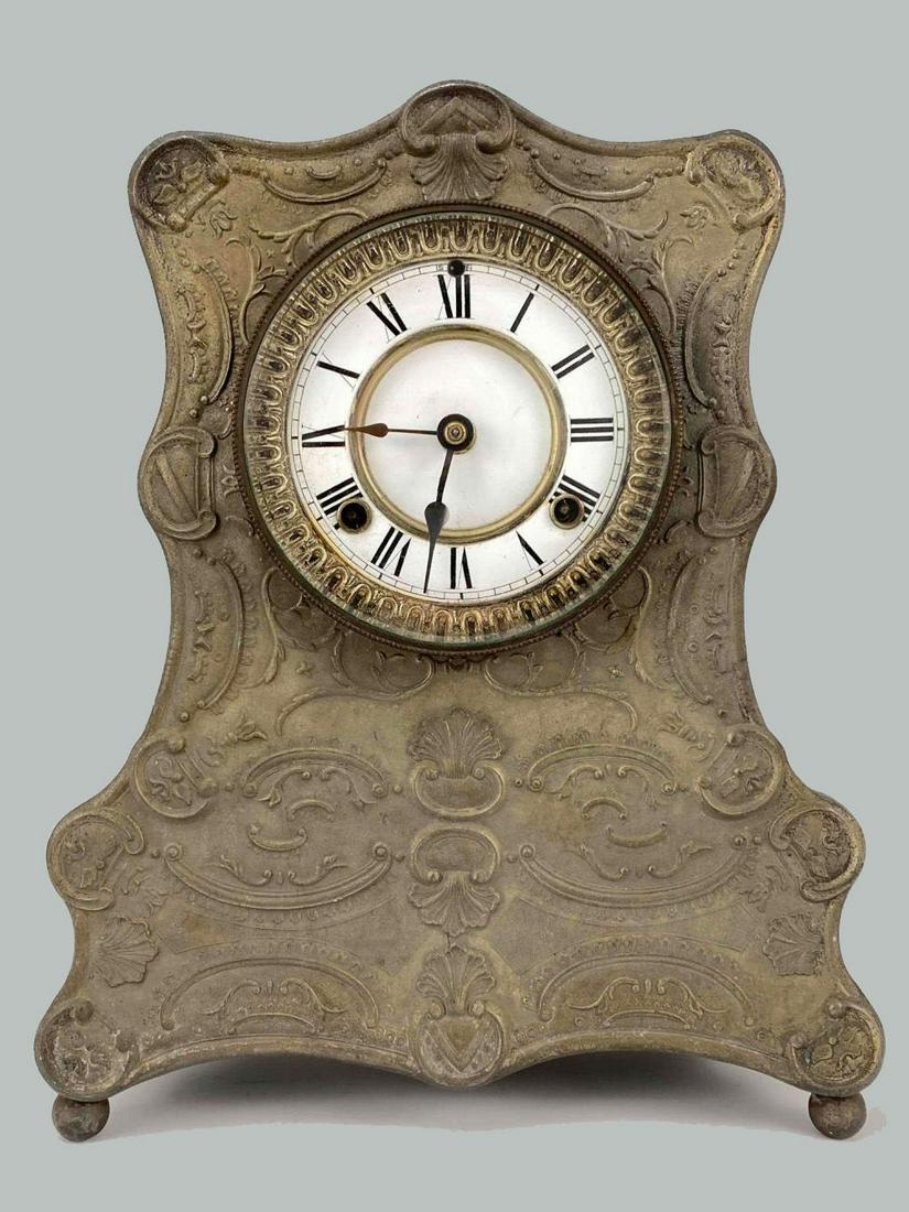 Antique Cast Iron Mantel Clock (1 of 14)