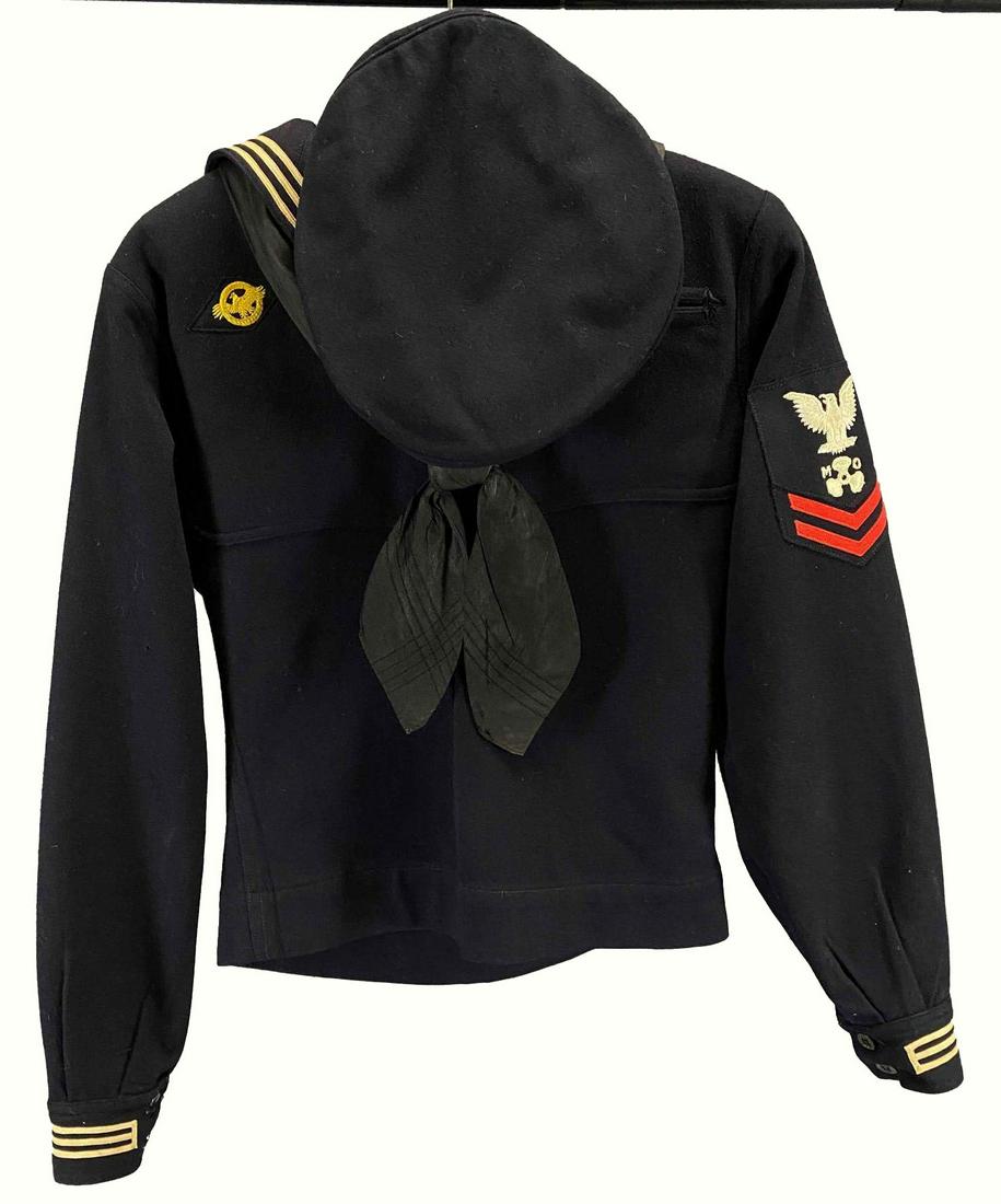 Older US Navy Wave Uniform (1 of 18)