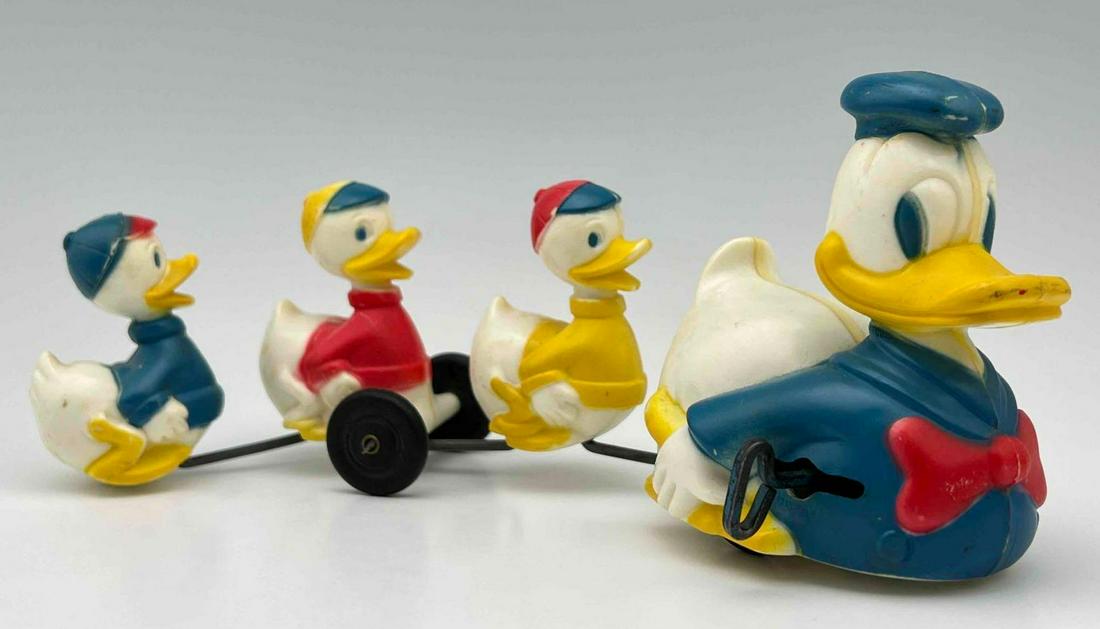 Vintage Donald Duck Wind Up Toy (1 of 10)