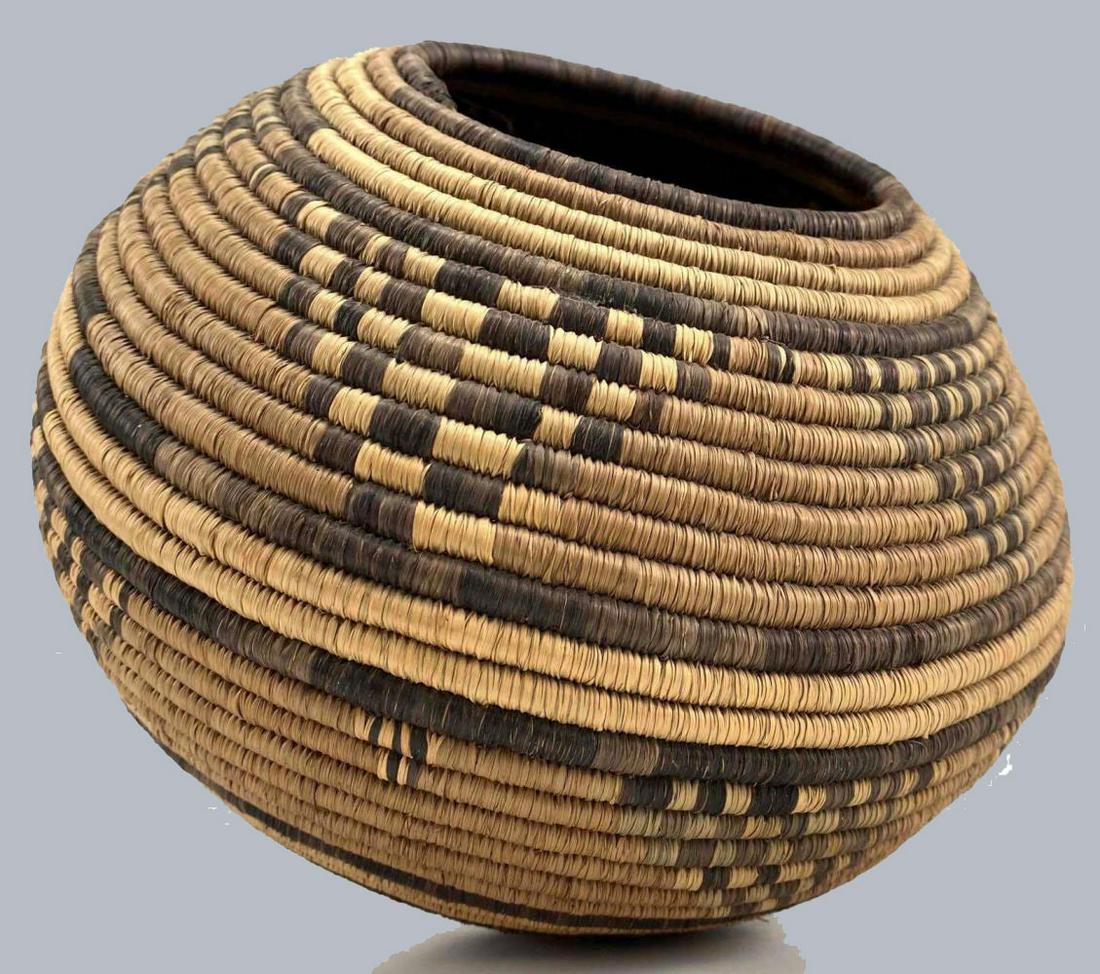 Vintage Native American Hopi Coil Basket (1 of 16)