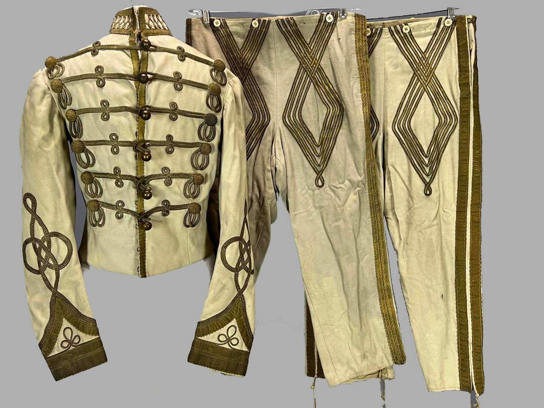 Hollywood Movie Costume Jacket And Two Pairs Of Pants (1 of 16)