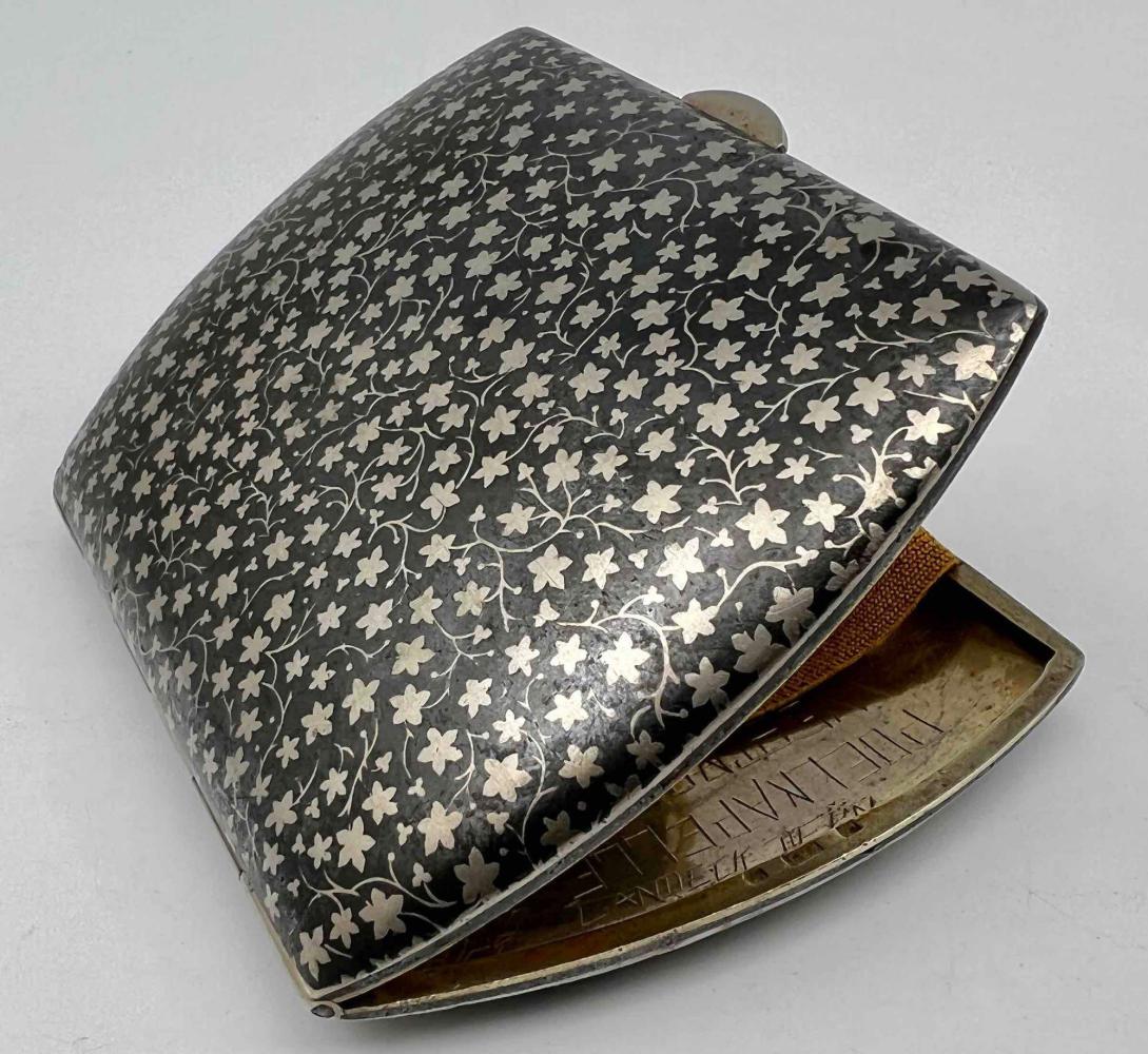 German WWI Silverplate Cigarette Case With Floral Pattern (1 of 17)