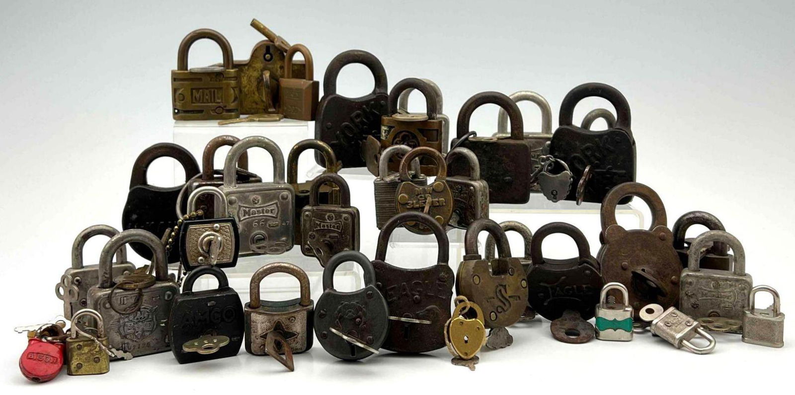 38 Antique & Vintage Locks With Keys (1 of 20)