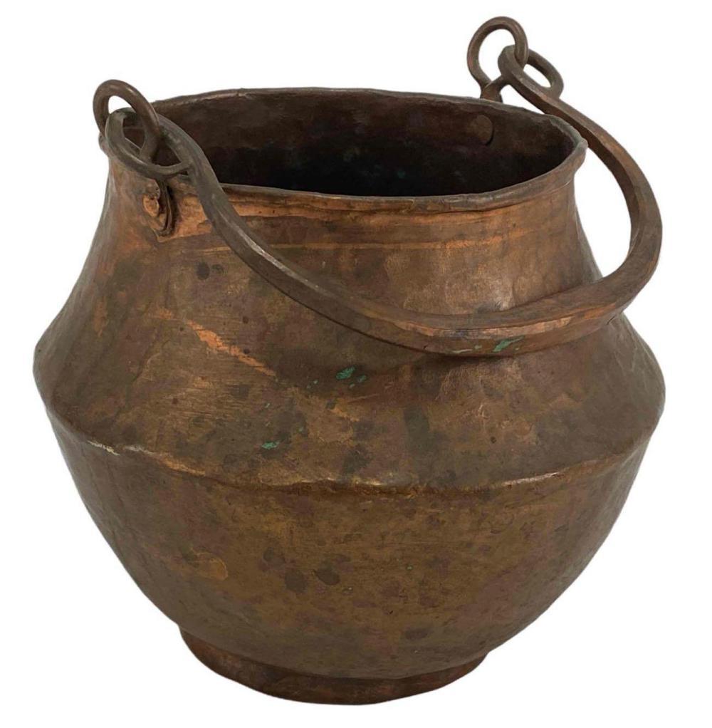 Antique Hand Hammered Copper Pot: Antique Hand Hammered Copper Pot. Unmarked. Approximately 8.5 Inches High With Handle Extended, 5.875 inches Across.