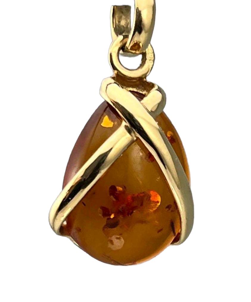 14K Gold And Amber Pendant (1 of 9)