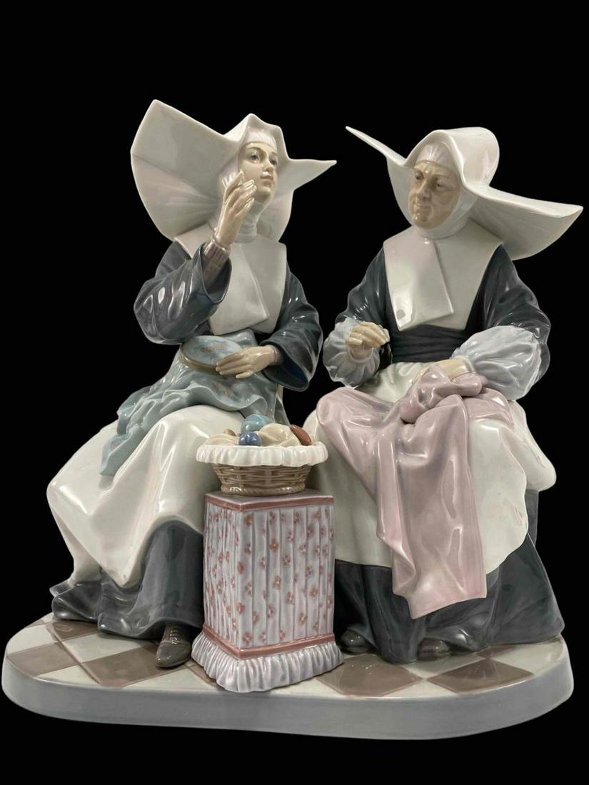 Large Lladro Porcelain Sculpture Of Nuns Sewing (1 of 17)