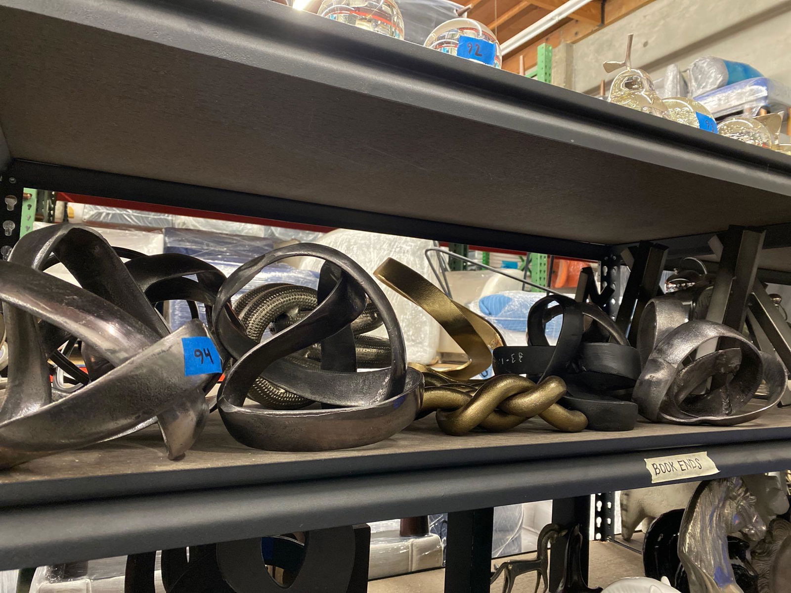 Shelf modernist Metal knots, decorative items (1 of 4)