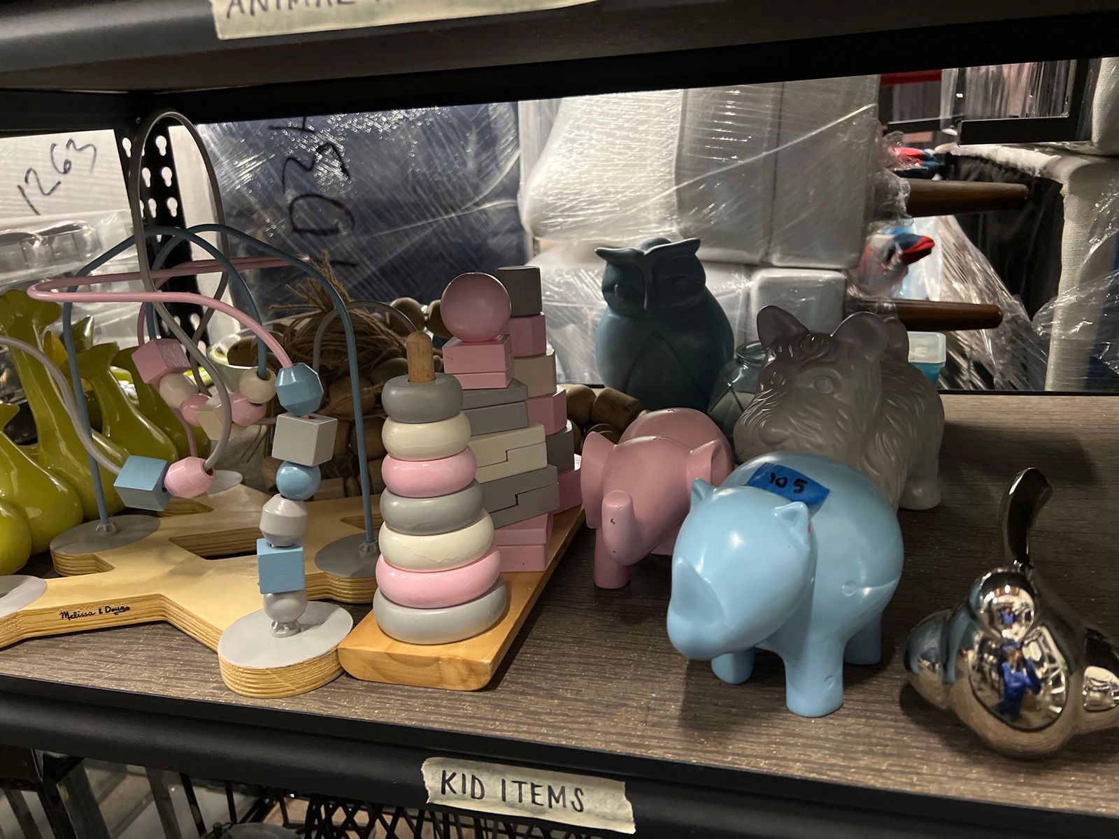 Shelf decorative items for child€™s room (1 of 5)