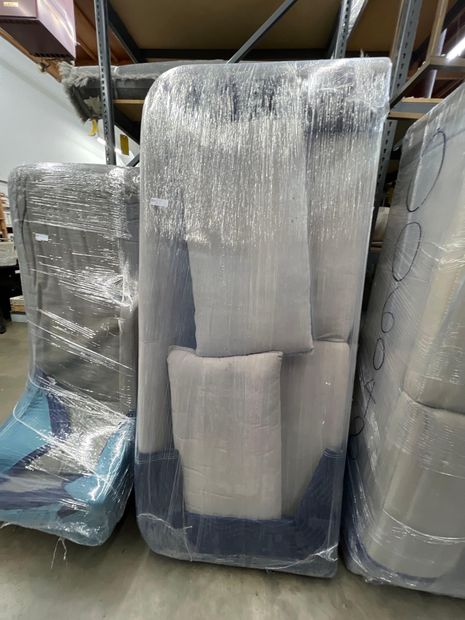 White Loveseat.: White Loveseat. NO SHIPPING AVAILABLE This will be a two (2) day sale Thursday & Friday Jan 19th & 20th. Online only.All items sold as is where is. There are No guarantees to functionality, condition,