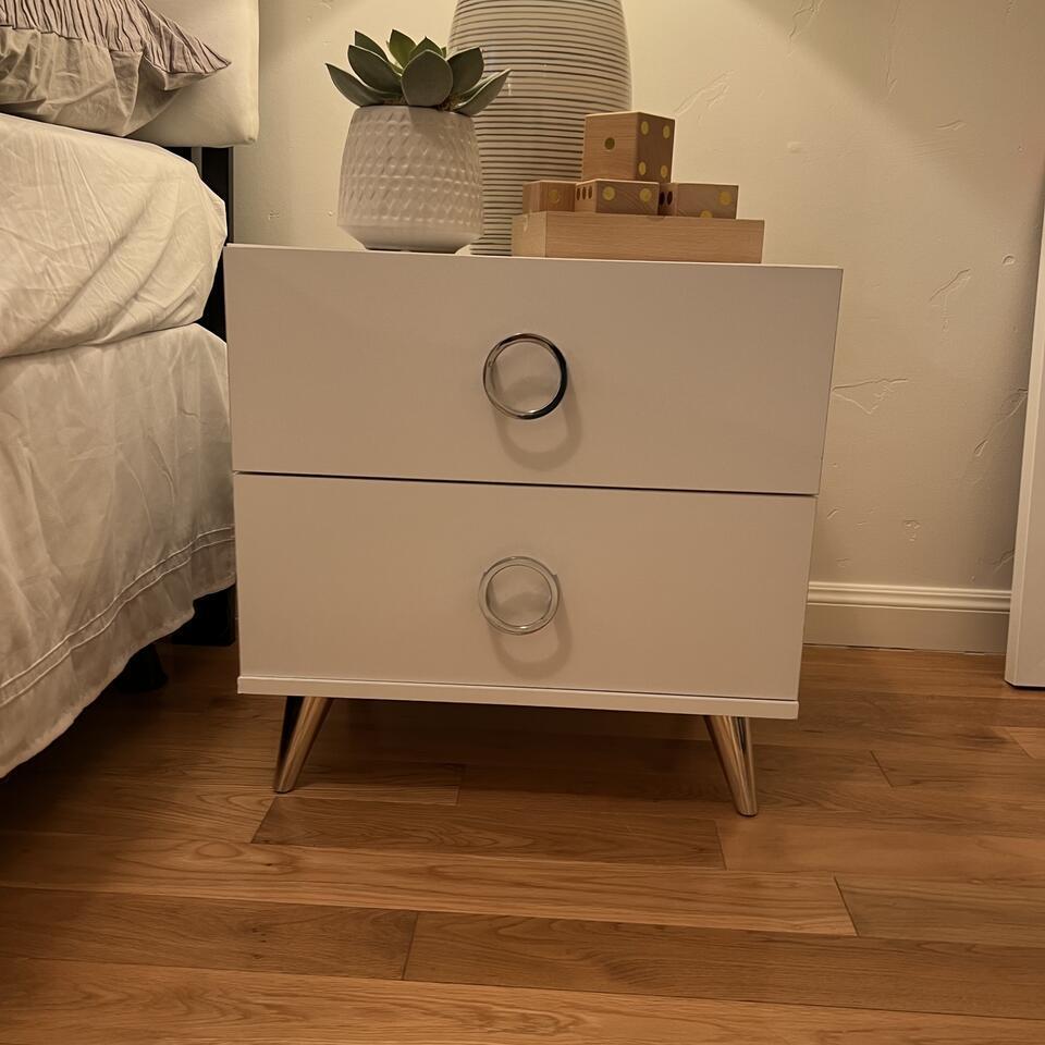 Pair Of Nightstands: Pair of Nightstands Keyword: White, silver, chrome, chrome feet, chrome legs, child, kid, End Table Contemporary 20x17x20 NO SHIPPING AVAILABLE This will be a two (2) day sale Thursday & Friday Jan 19
