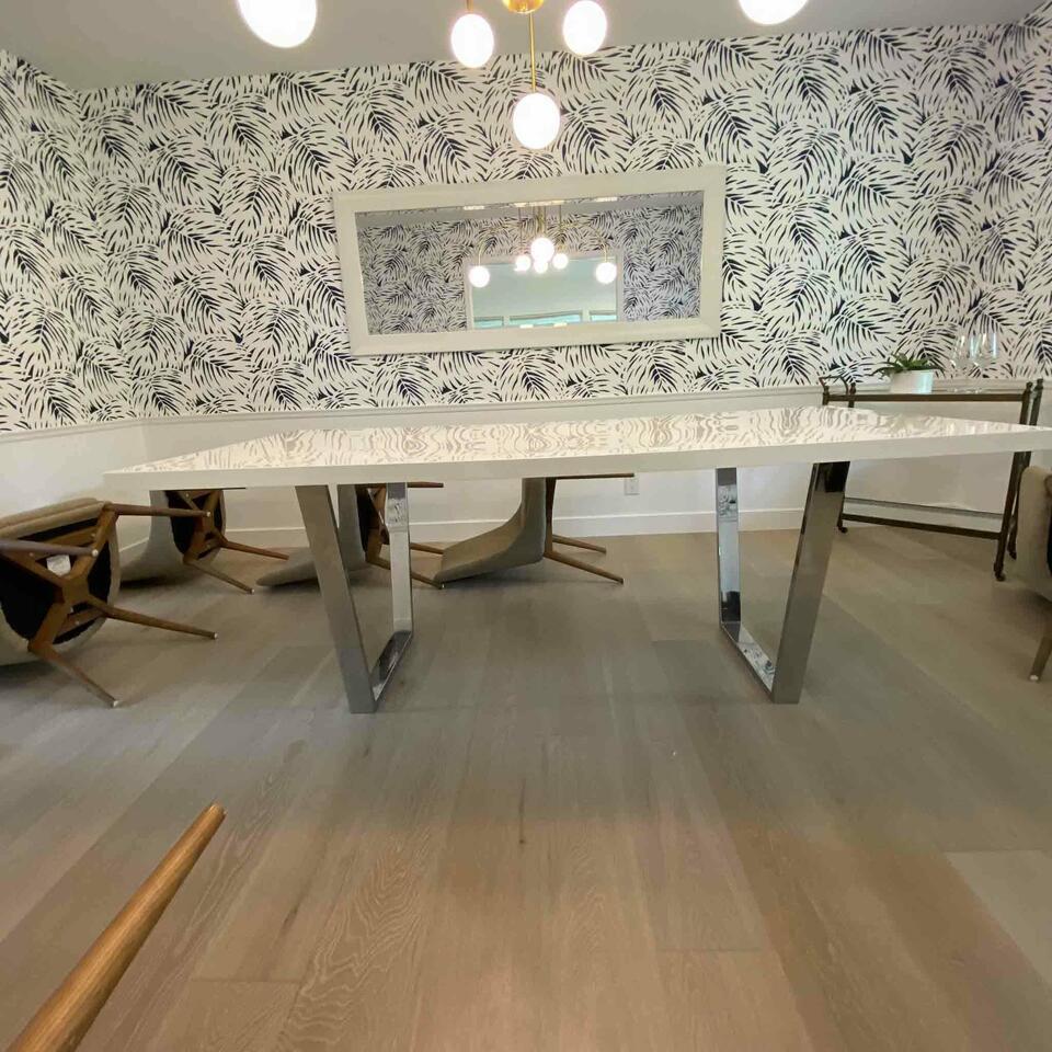 White And Chrome Dining Table: White and chrome dining table NO SHIPPING AVAILABLE This will be a two (2) day sale Thursday & Friday Jan 19th & 20th. Online only.All items sold as is where is. There are No guarantees to functionali